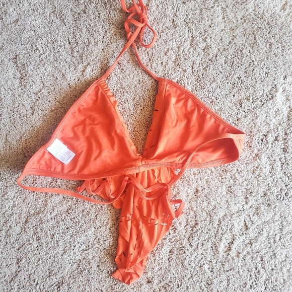 L*Space Bikini Top Size Large - Picture 4 of 4